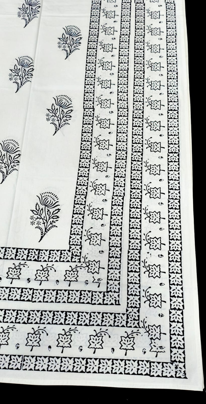 Hand block 100% cotton bedsheet black