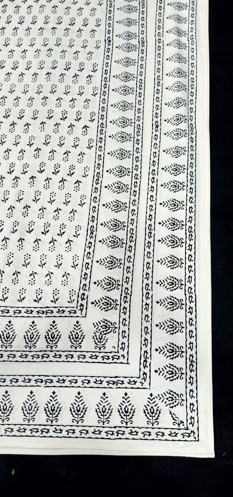 Hand block 100% cotton bedsheet black